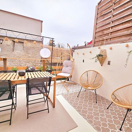 L'Atypique Des Remparts Villa Енсисайм Екстериор снимка