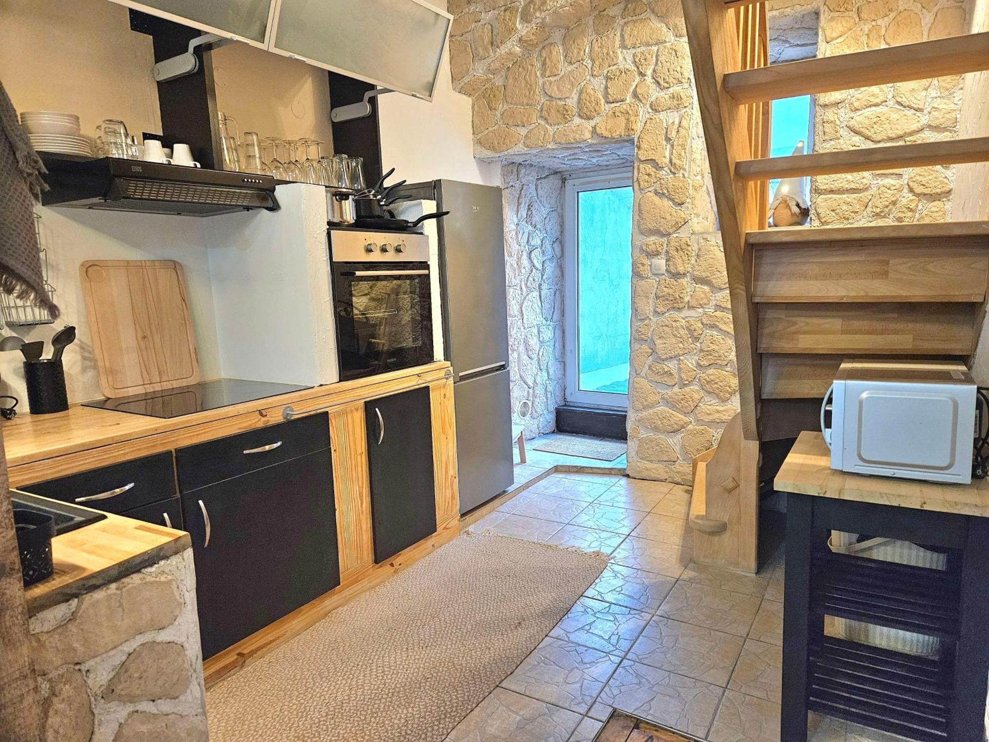 L'Atypique Des Remparts Villa Енсисайм Екстериор снимка