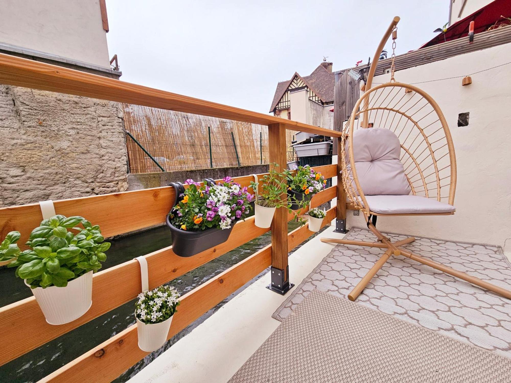 L'Atypique Des Remparts Villa Енсисайм Екстериор снимка